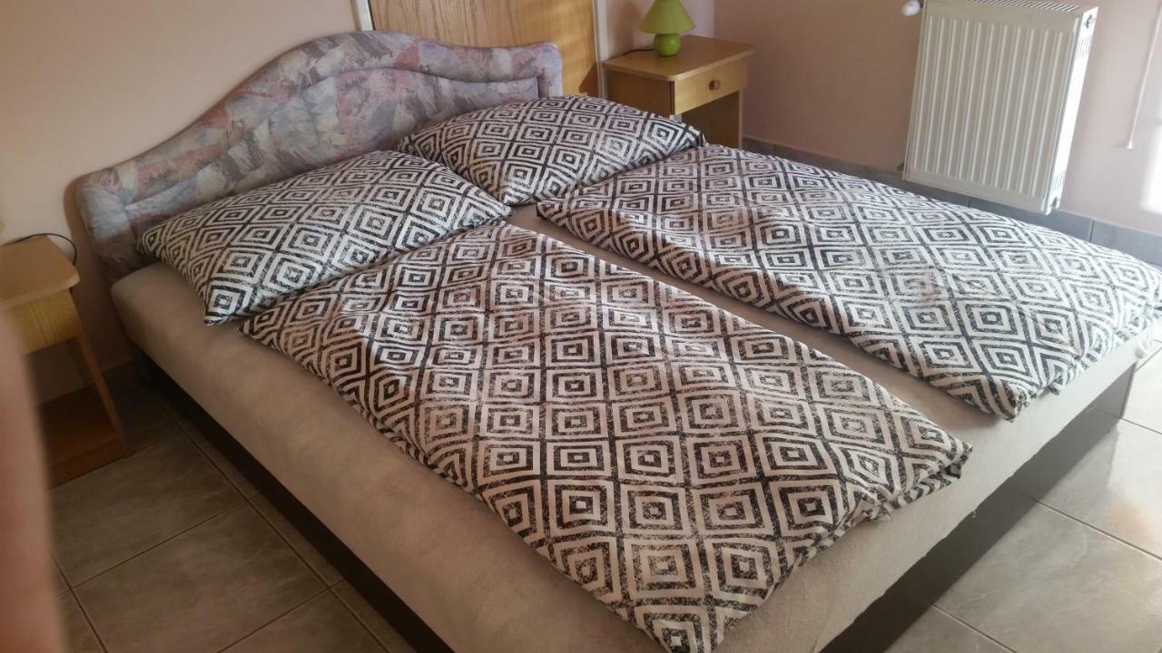 Porat House Apartment Zalakaros Ngoại thất bức ảnh